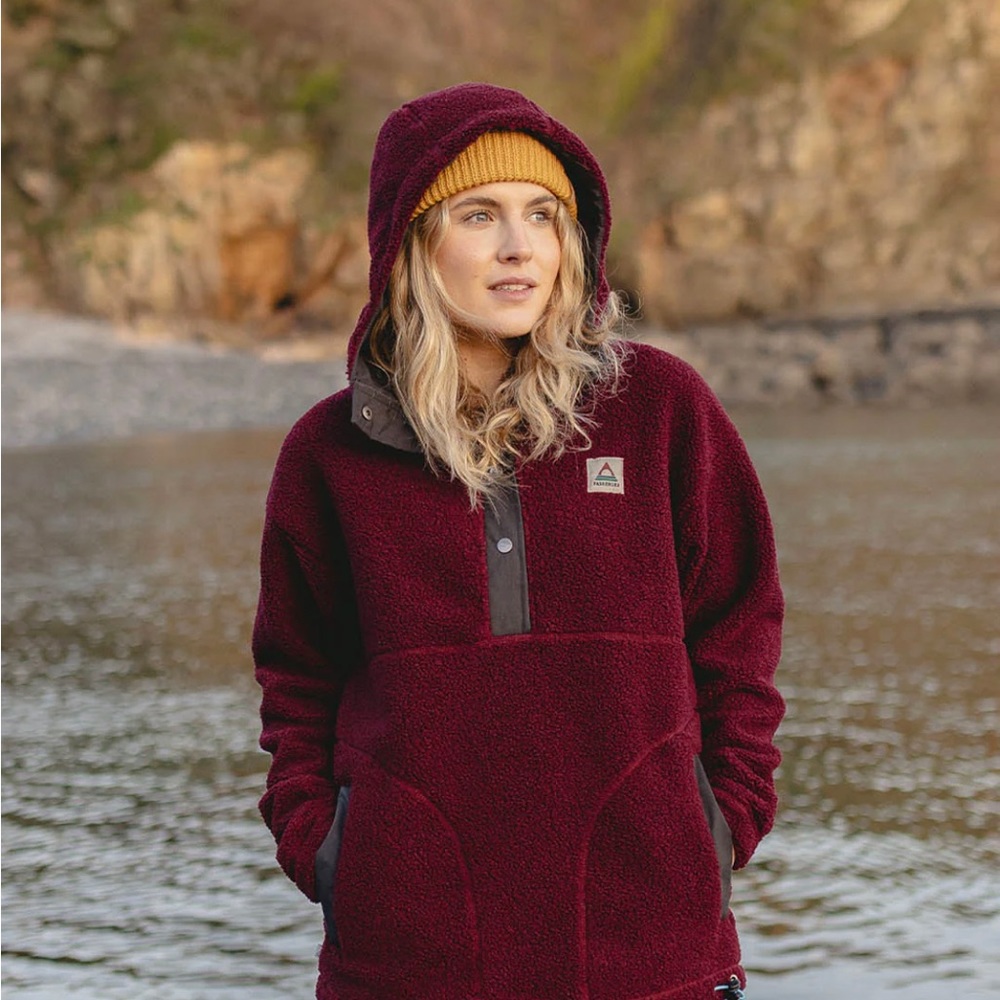 Brand new Passenger fleece